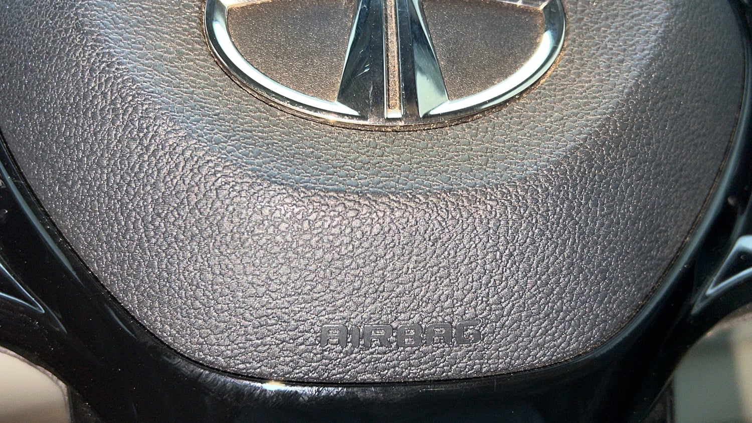 Used 2022 Tata Nexon XZA Plus (HS) Petrol Automatic top_features Airbags