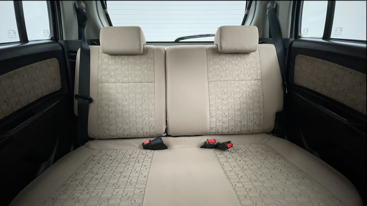 Used 2017 Maruti Suzuki Wagon R 1.0 VXI AMT Petrol Automatic interior REAR SEAT CONDITION VIEW