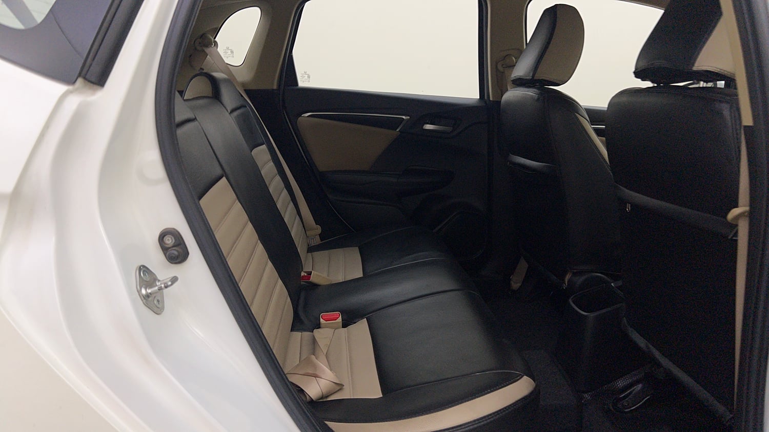 Used 2018 Honda Jazz V AT Petrol Petrol Automatic interior RIGHT SIDE REAR DOOR CABIN VIEW
