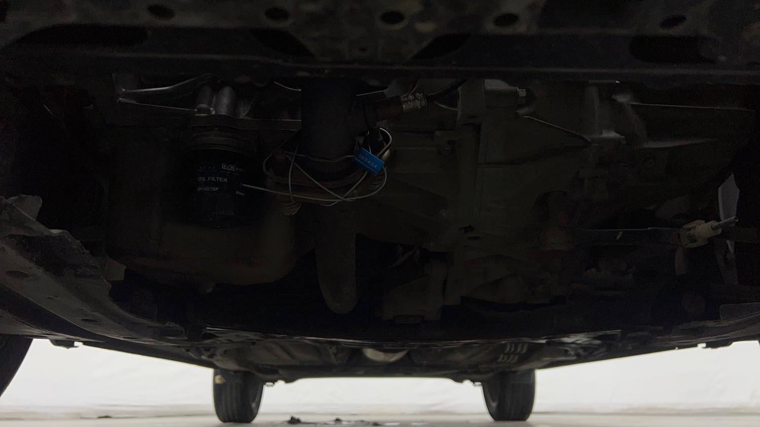Used 2017 Maruti Suzuki Baleno Alpha 1.2 Petrol Manual extra FRONT LEFT UNDERBODY VIEW