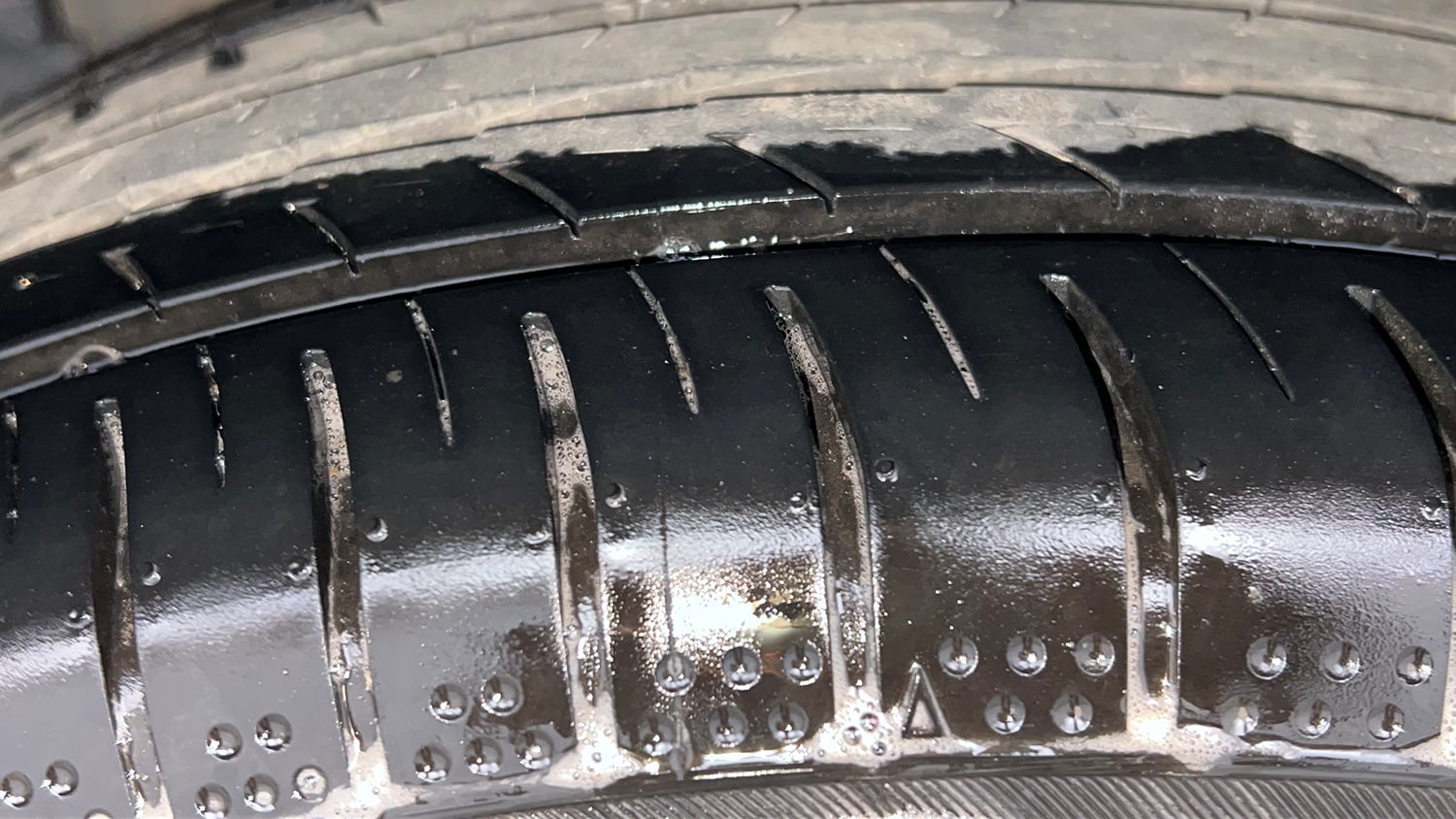 Used 2020 Kia Seltos GTX 1.4 Petrol Manual tyres RIGHT REAR TYRE TREAD VIEW