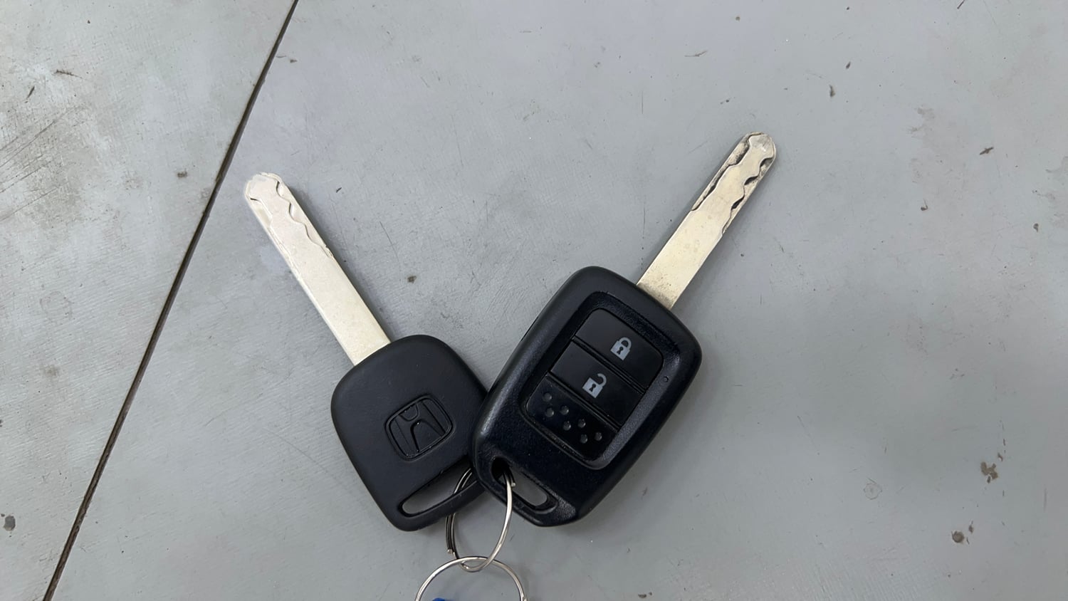 Used 2015 Honda Jazz SV Petrol Petrol Manual extra CAR KEY VIEW