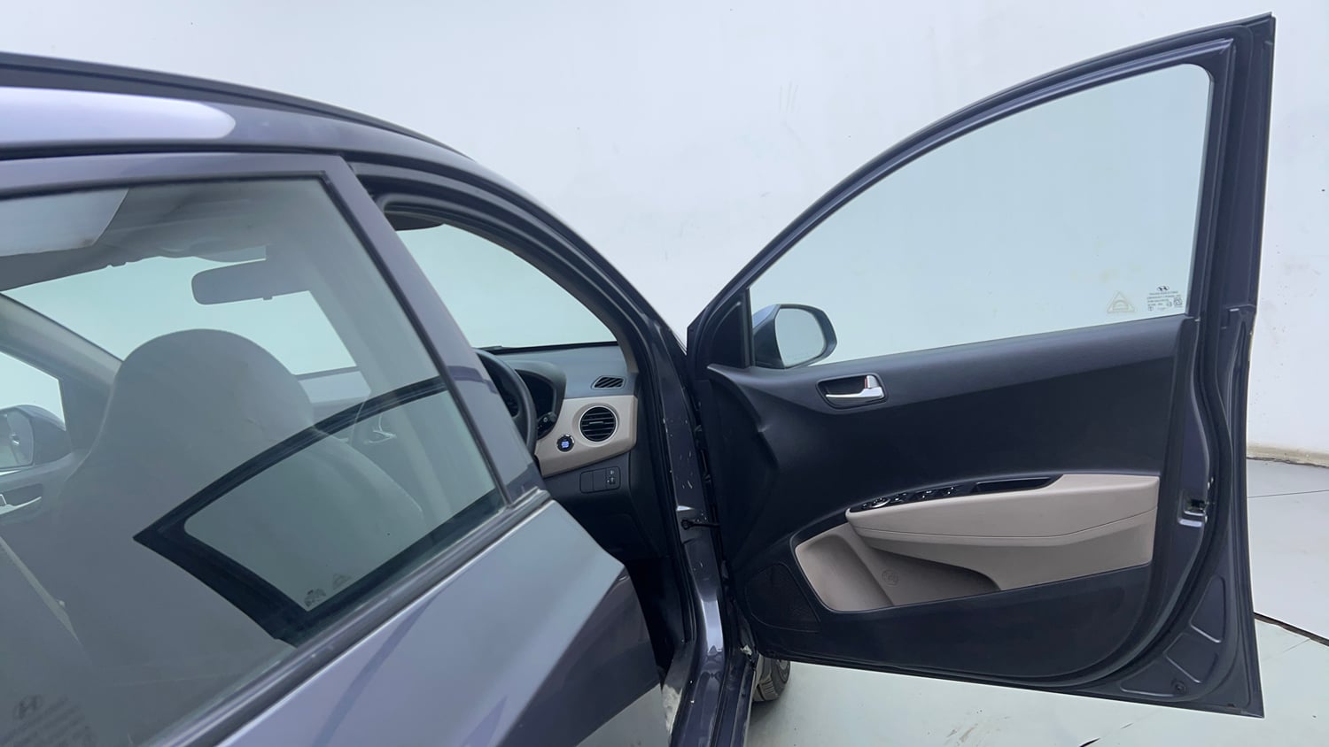 Used 2014 Hyundai Grand i10 Sportz AT 1.2 Kappa VTVT Petrol Automatic interior RIGHT FRONT DOOR OPEN VIEW
