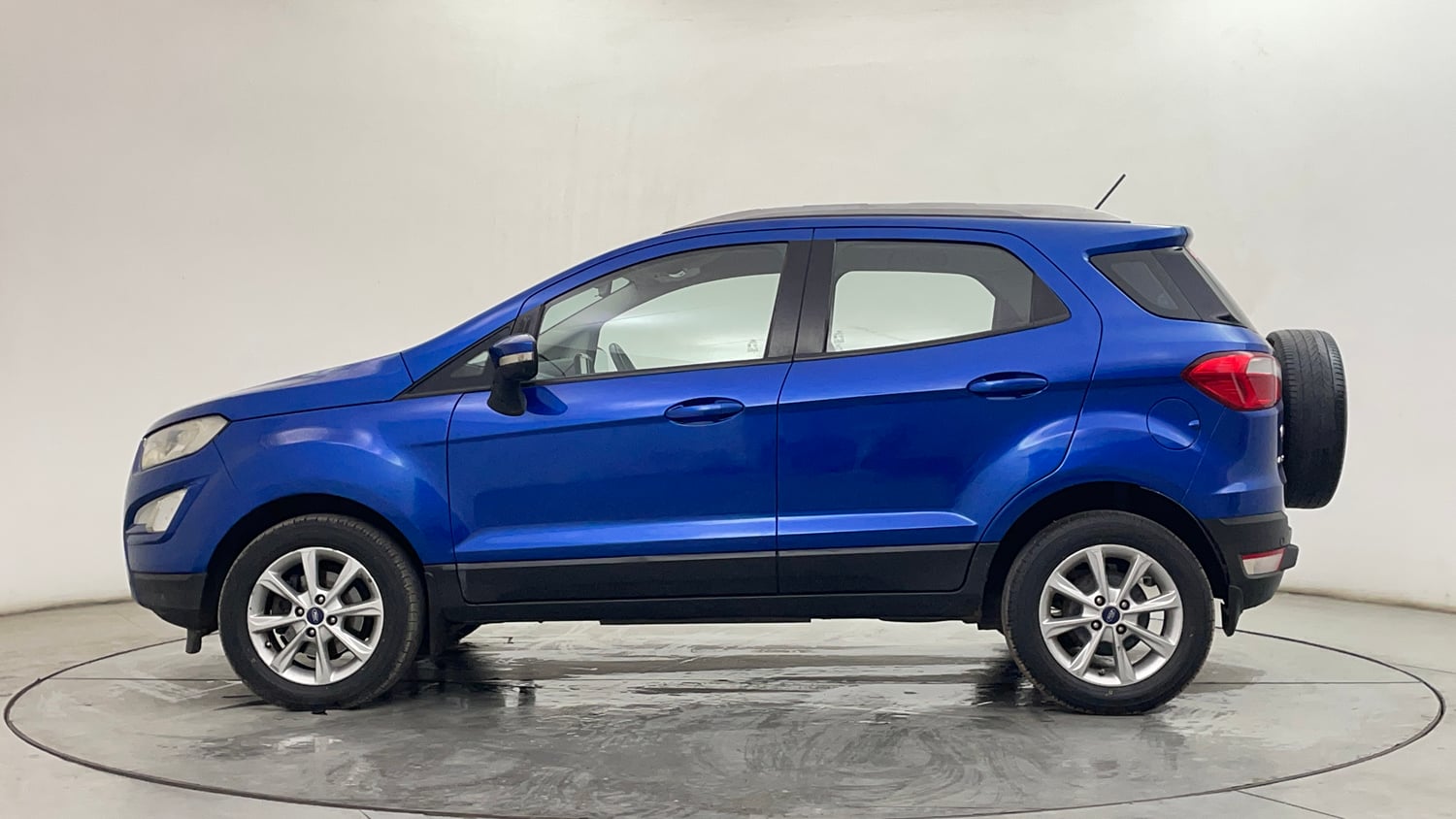 Used 2019 Ford EcoSport Titanium 1.5L TDCi Diesel Manual exterior LEFT SIDE VIEW