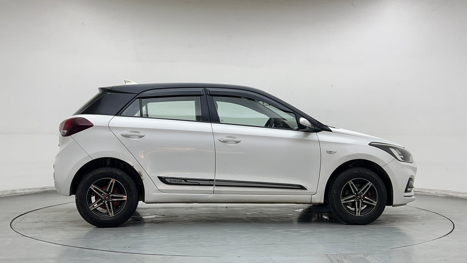 Used 2019 Hyundai Elite i20 Magna Plus 1.2 Petrol Manual exterior RIGHT SIDE VIEW