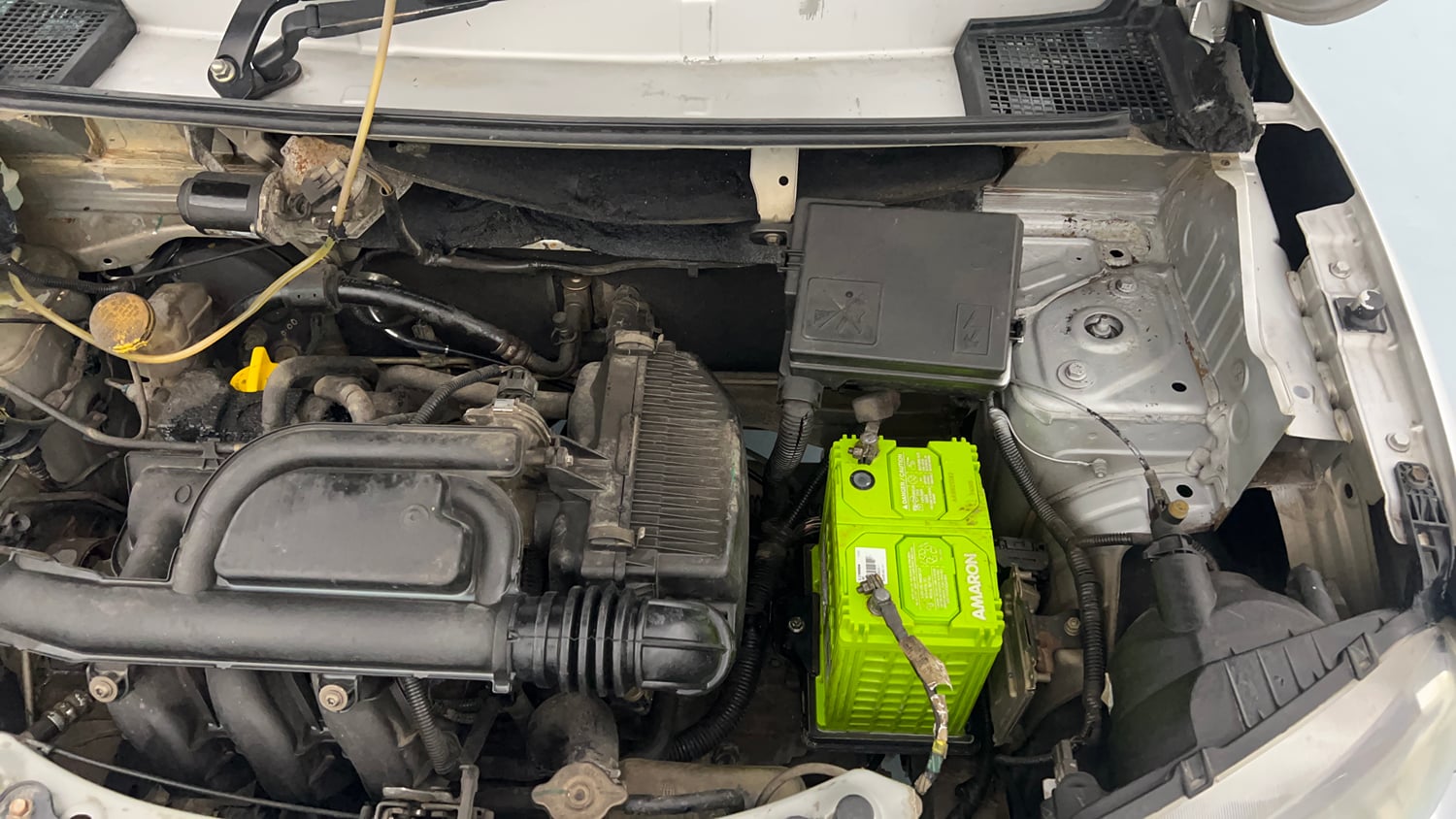 Used 2017 Renault Kwid RXT (O) 1.0 SCE Edition Petrol Manual engine ENGINE LEFT SIDE VIEW