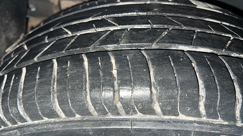 Used 2023 Hyundai i20 Sportz 1.2 IVT Petrol Automatic tyres RIGHT REAR TYRE TREAD VIEW