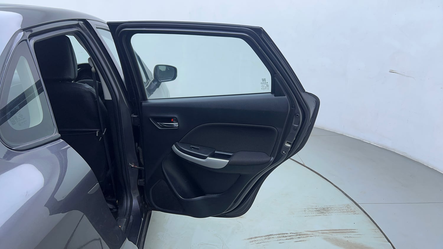 Used 2018 Maruti Suzuki Baleno Delta 1.2 Petrol Manual interior RIGHT REAR DOOR OPEN VIEW