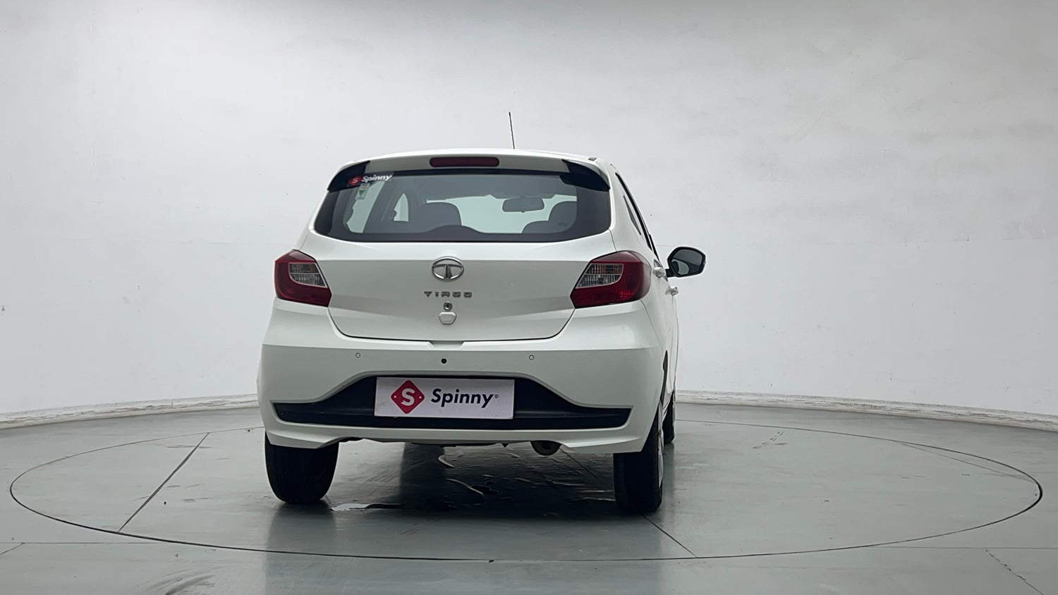 Used 2023 Tata Tiago XT (O) Petrol Manual exterior BACK VIEW