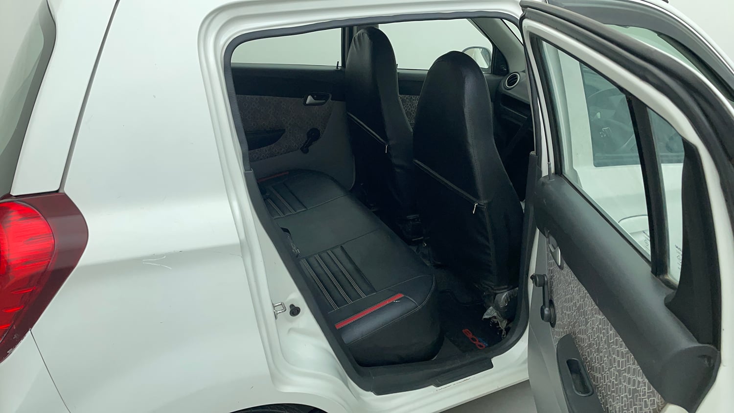 Used 2018 Maruti Suzuki Alto 800 LXi Petrol Manual interior RIGHT SIDE REAR DOOR CABIN VIEW