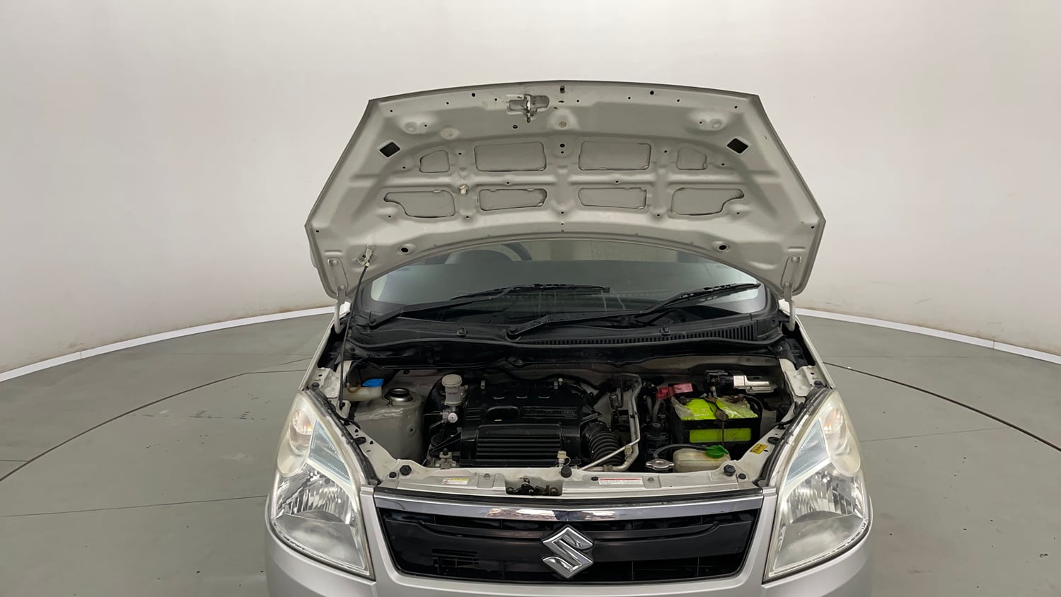 Used 2017 Maruti Suzuki Wagon R 1.0 VXI AMT Petrol Automatic engine ENGINE & BONNET OPEN FRONT VIEW