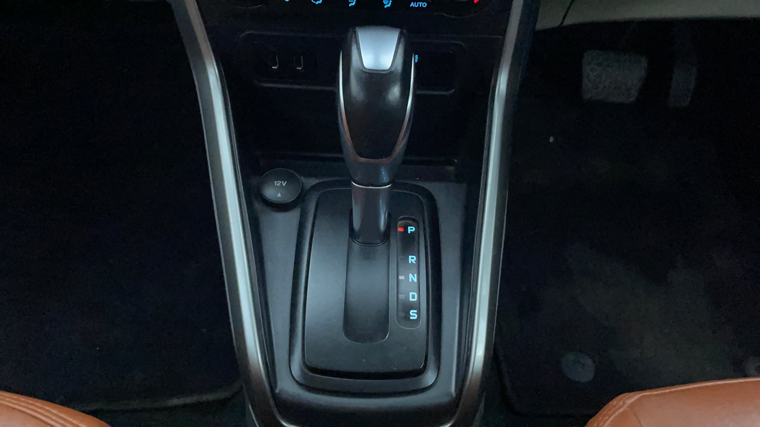 Used 2020 Ford EcoSport Titanium + 1.5L Ti-VCT AT Petrol Automatic interior GEAR  KNOB VIEW