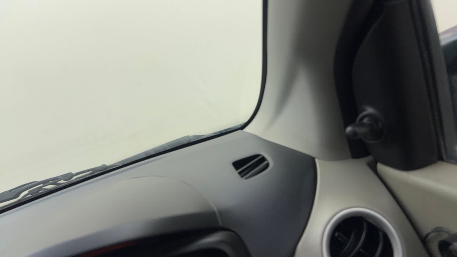 Used 2014 Maruti Suzuki Celerio VXi Petrol Manual top_features Adjustable ORVM