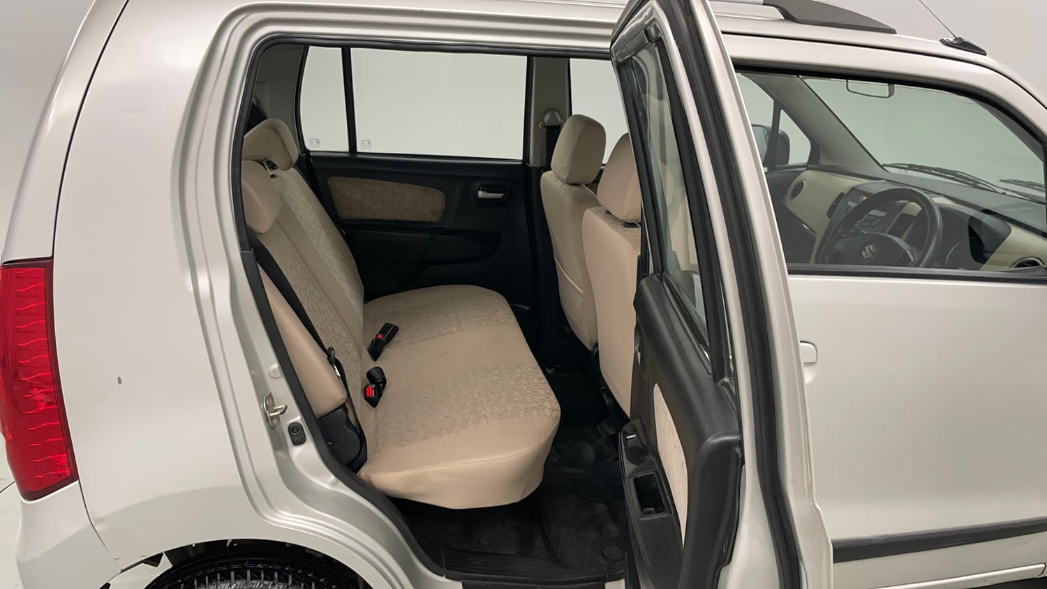 Used 2017 Maruti Suzuki Wagon R 1.0 VXI AMT Petrol Automatic interior RIGHT SIDE REAR DOOR CABIN VIEW