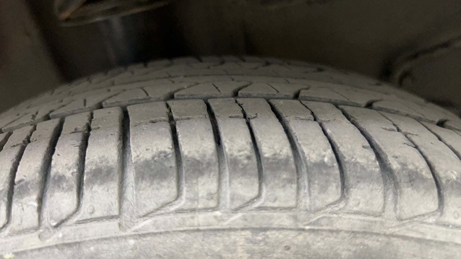 Used 2020 Tata Tiago XZ Plus Petrol Manual tyres RIGHT REAR TYRE TREAD VIEW