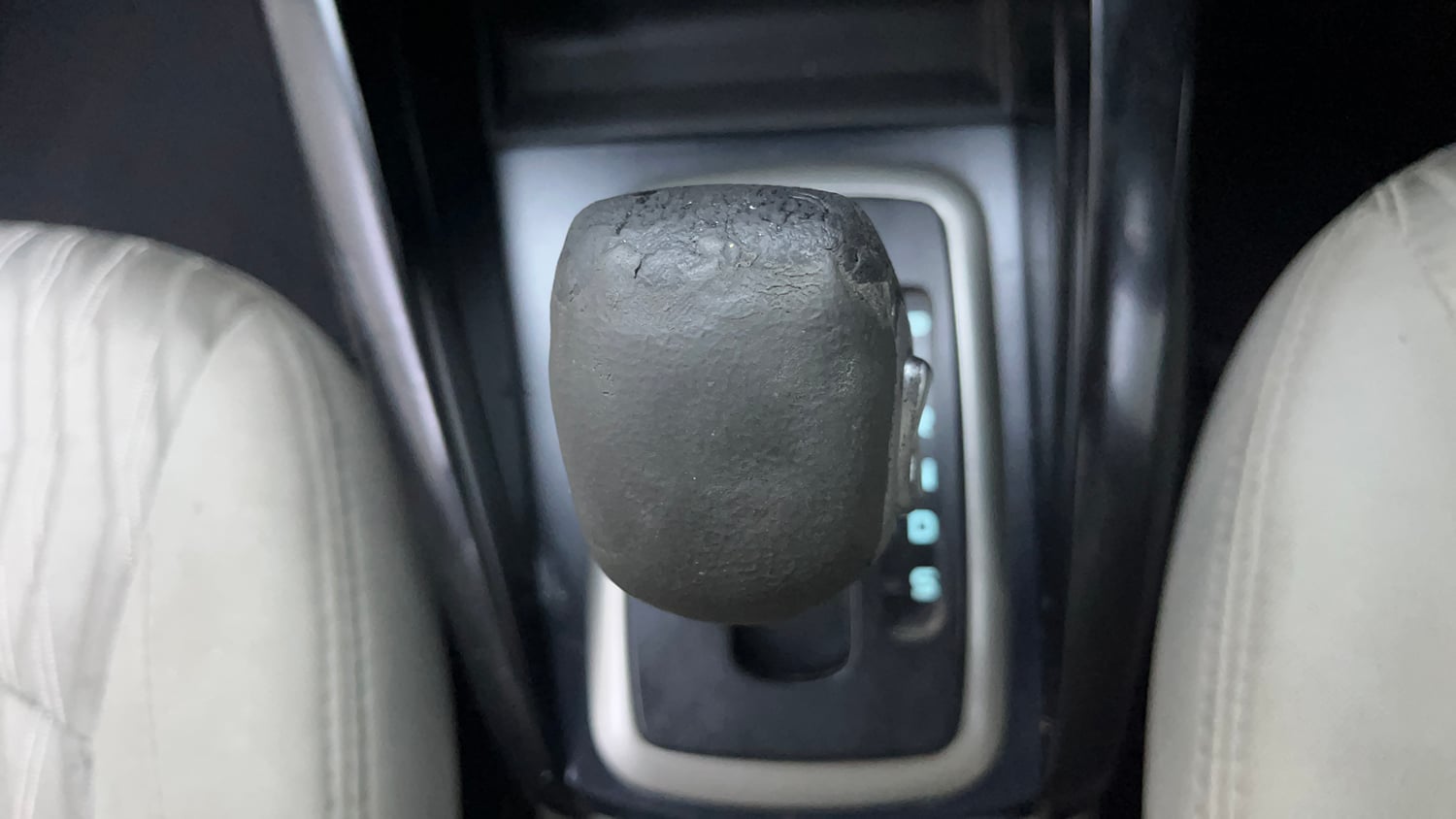 Used 2016 Ford EcoSport Titanium 1.5L Ti-VCT AT Petrol Automatic interior GEAR  KNOB VIEW