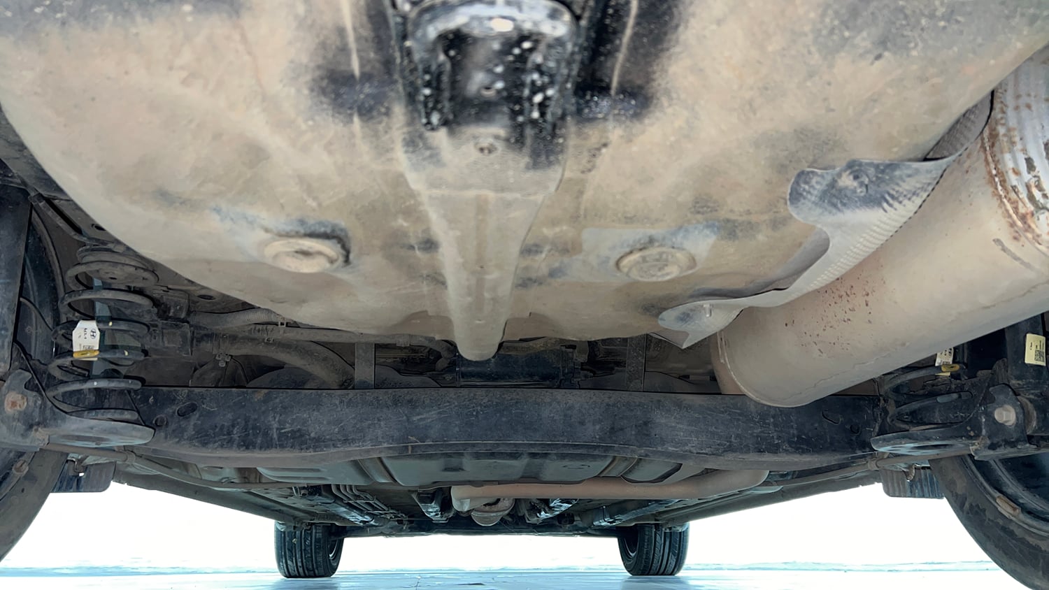 Used 2024 Hyundai Verna SX 1.5 Petrol MT Petrol Manual extra REAR UNDERBODY VIEW (TAKEN FROM REAR)