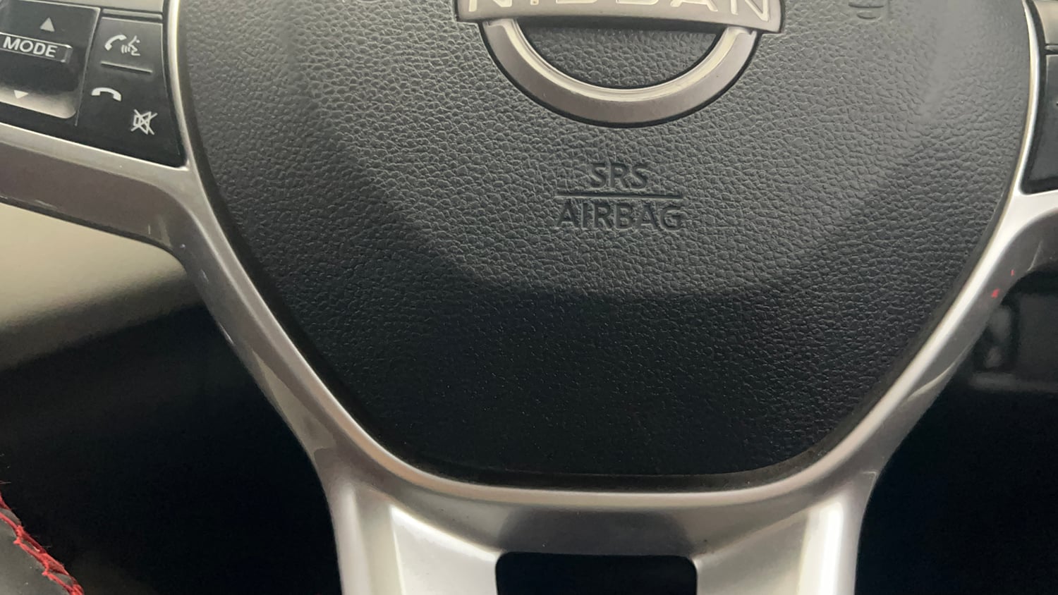 Used 2023 Nissan Magnite XV Petrol Manual top_features Airbags