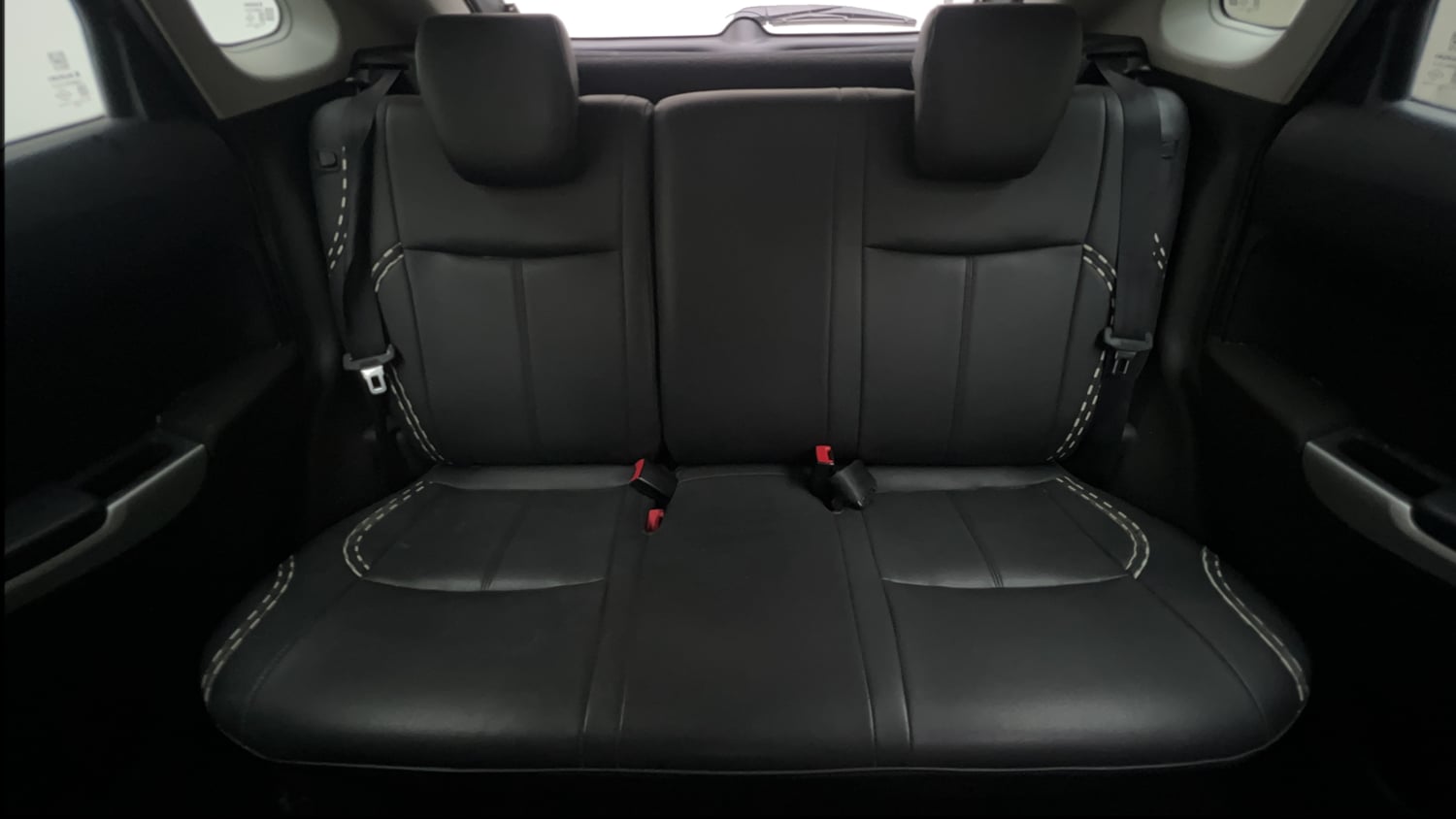Used 2017 Maruti Suzuki Baleno Alpha 1.2 Petrol Manual interior REAR SEAT CONDITION VIEW