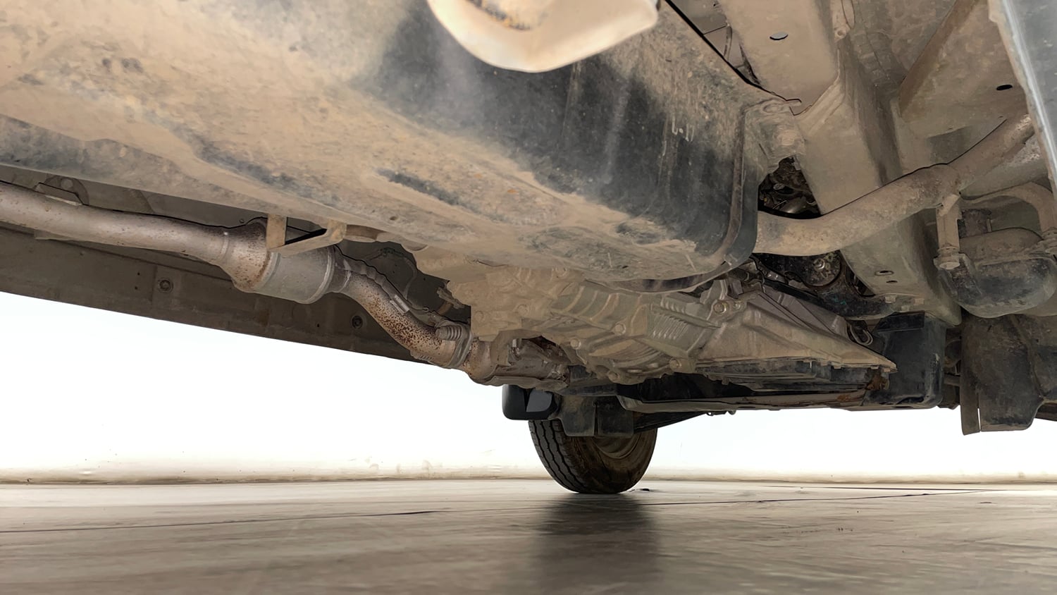 Used 2023 Maruti Suzuki Eeco 5 STR AC Petrol Manual extra REAR RIGHT UNDERBODY VIEW