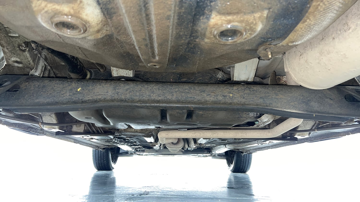 Used 2023 Hyundai i20 Sportz 1.2 MT Petrol Manual extra REAR UNDERBODY VIEW (TAKEN FROM REAR)