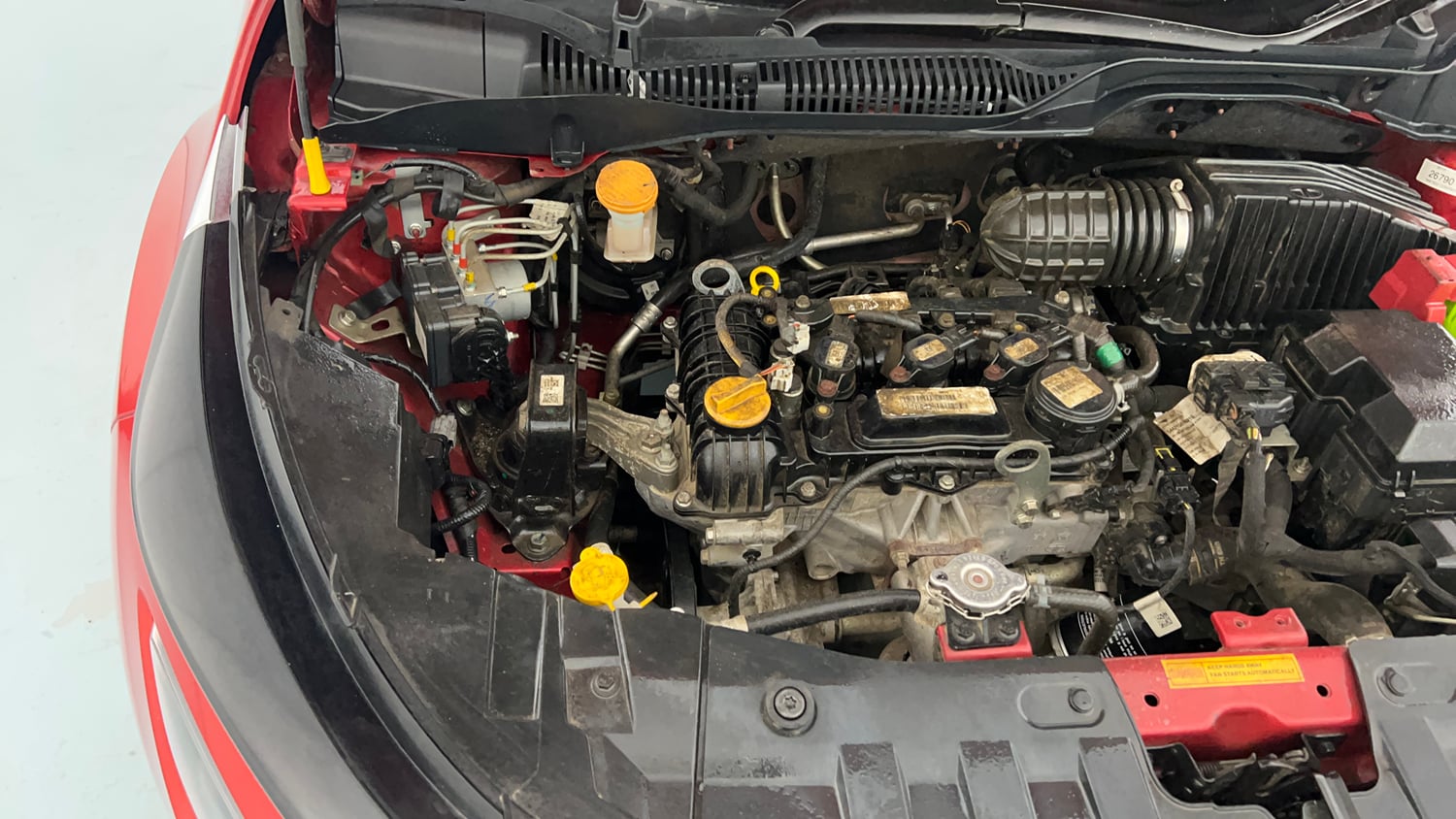 Used 2022 Tata Altroz XT Petrol Petrol Manual engine ENGINE RIGHT SIDE VIEW