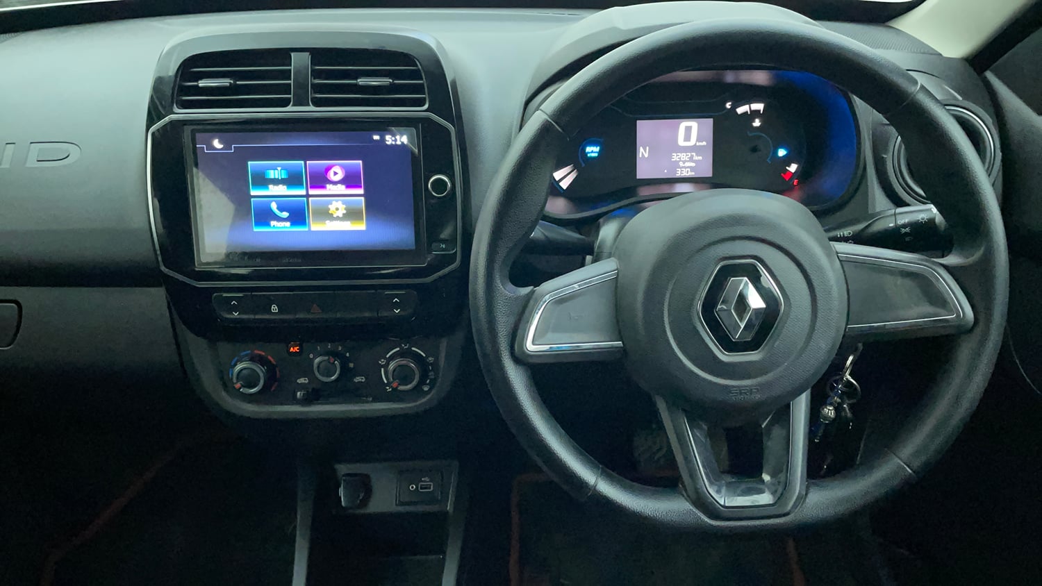 Used 2022 Renault Kwid RXT 1.0 AMT Petrol Automatic interior STEERING VIEW