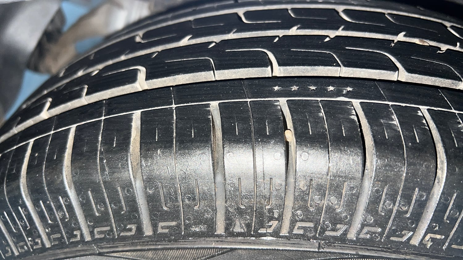 Used 2016 Hyundai Grand i10 Sportz 1.2 Kappa VTVT Petrol Manual tyres RIGHT REAR TYRE TREAD VIEW