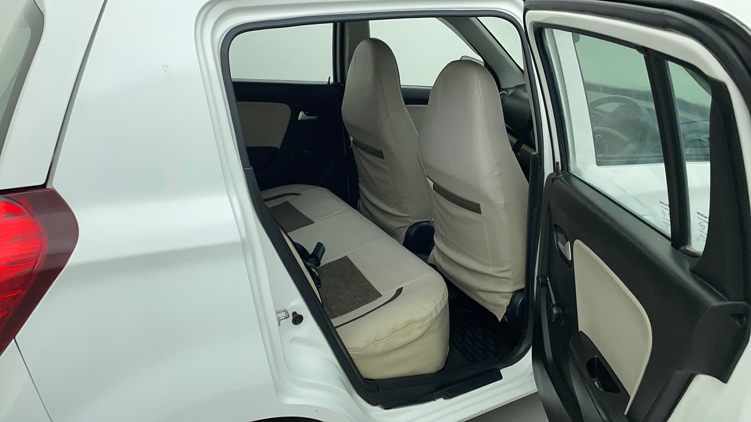Used 2019 Maruti Suzuki Alto 800 LXi Petrol Manual interior RIGHT SIDE REAR DOOR CABIN VIEW