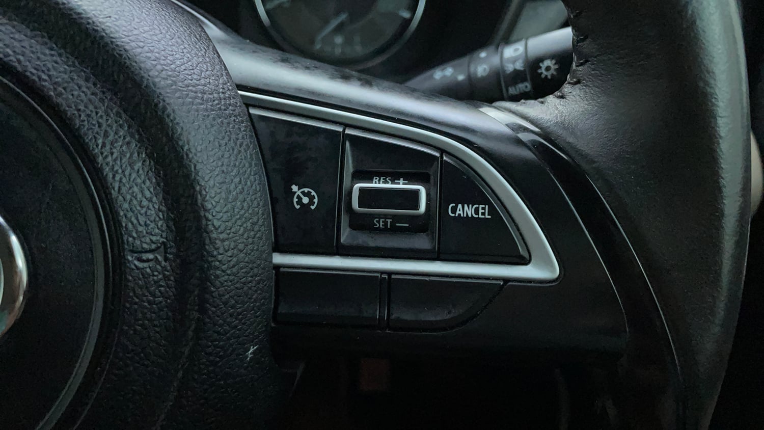 Used 2023 Toyota Glanza V AMT Petrol Automatic top_features Cruise control