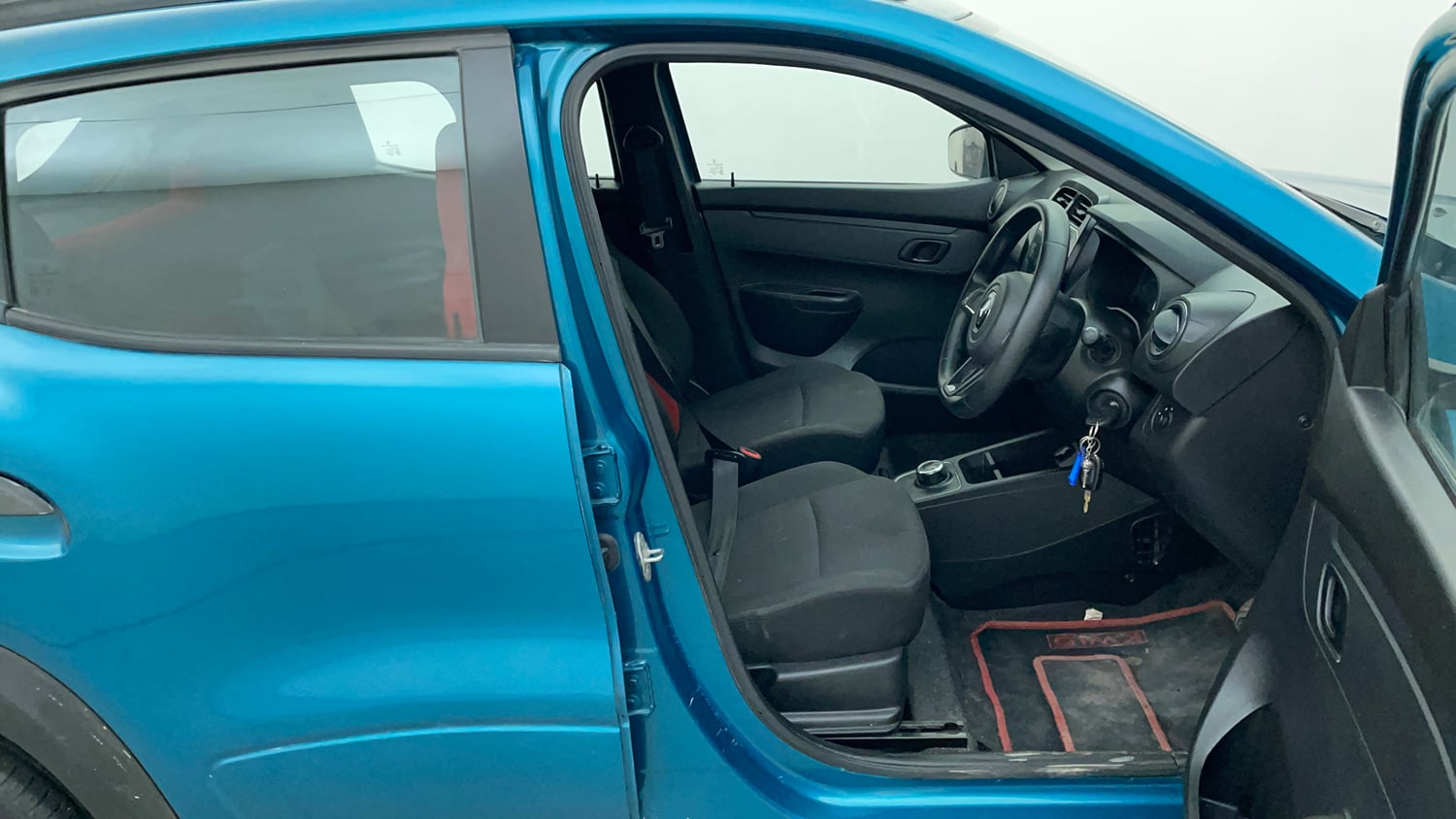 Used 2022 Renault Kwid RXT 1.0 AMT Petrol Automatic interior RIGHT SIDE FRONT DOOR CABIN VIEW