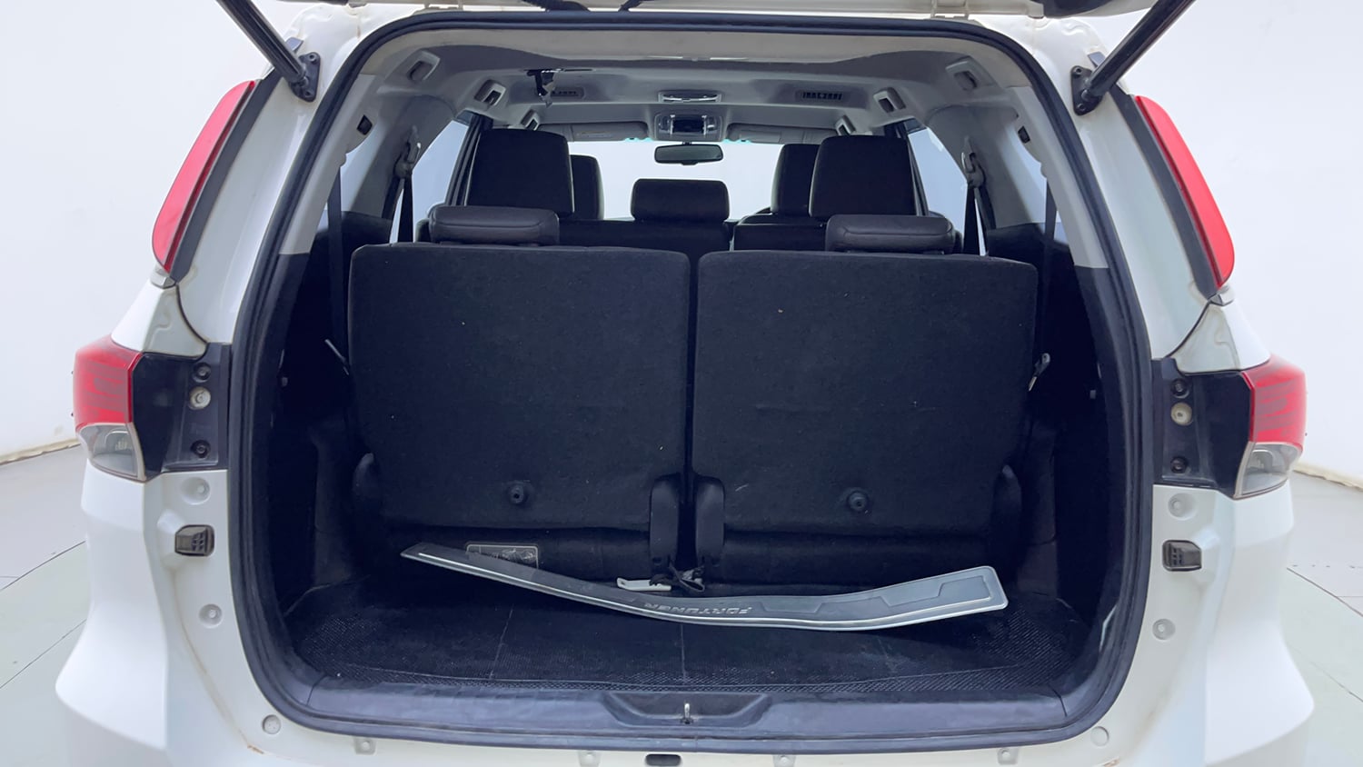 Used 2019 Toyota Fortuner 2.8 4x2 MT Diesel Manual interior DICKY INSIDE VIEW