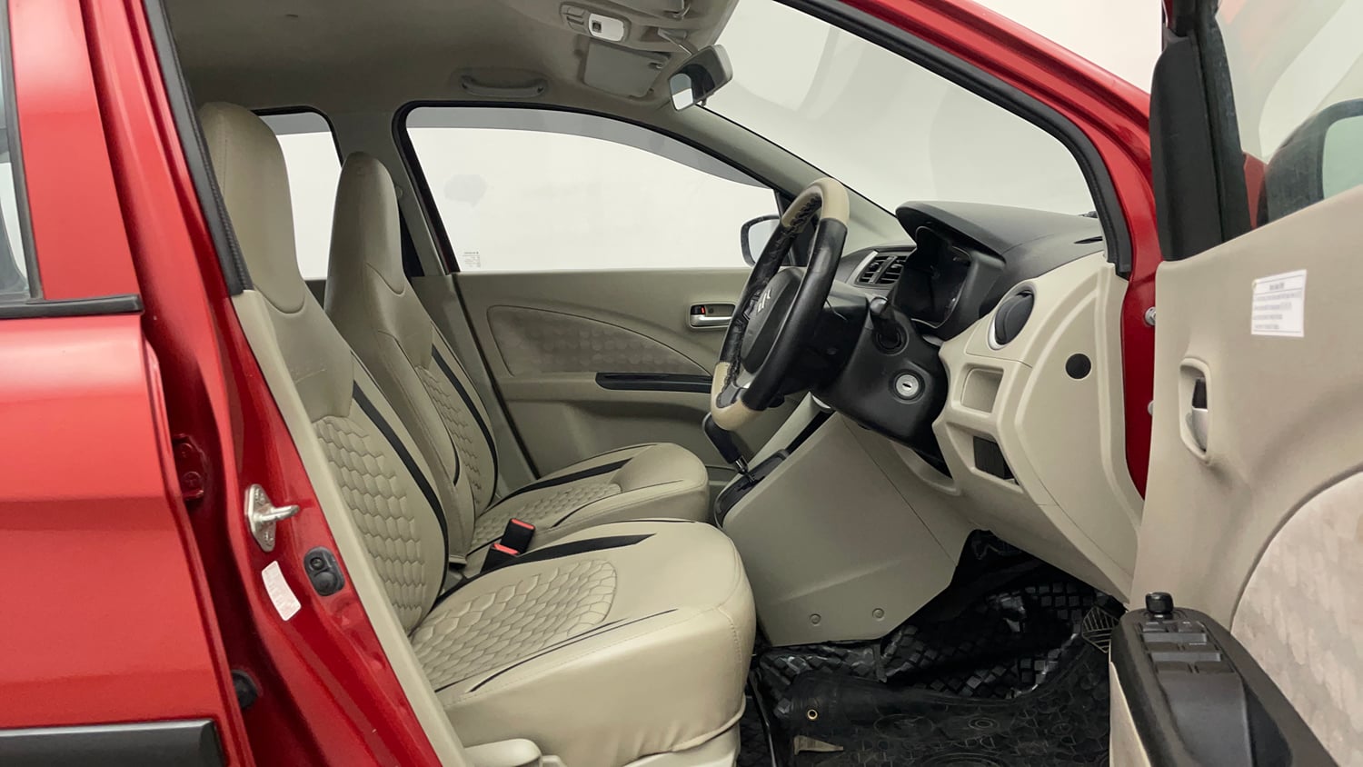 Used 2016 Maruti Suzuki Celerio ZXi AMT Petrol Automatic interior RIGHT SIDE FRONT DOOR CABIN VIEW