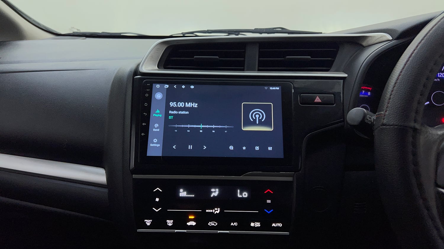 Used 2017 Honda WR-V VX MT Petrol Petrol Manual top_features Integrated (in-dash) music system