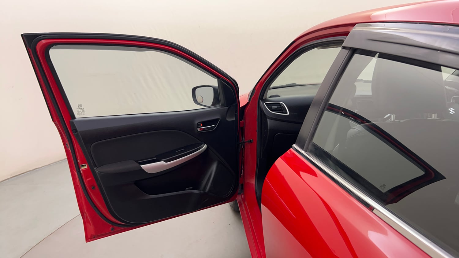 Used 2018 Maruti Suzuki Baleno Delta 1.2 Petrol Manual interior LEFT FRONT DOOR OPEN VIEW