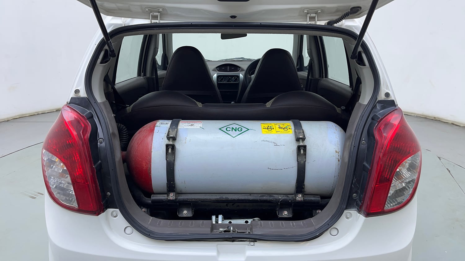Used 2013 Maruti Suzuki Alto 800 Lxi CNG Cng Manual interior DICKY INSIDE VIEW
