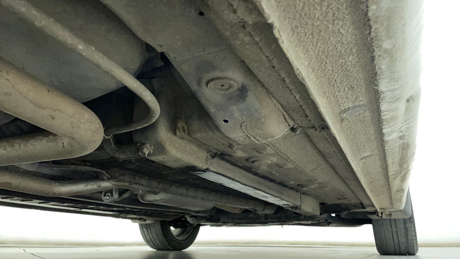 Used 2018 Hyundai Verna SX (O) 1.6 VTVT AT Petrol Automatic extra REAR RIGHT UNDERBODY VIEW