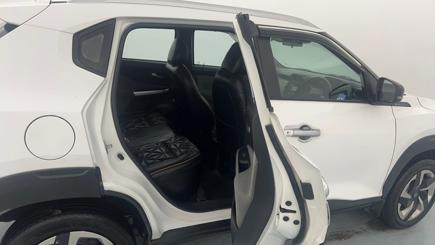 Used 2021 Nissan Magnite XL Petrol Manual interior RIGHT SIDE REAR DOOR CABIN VIEW