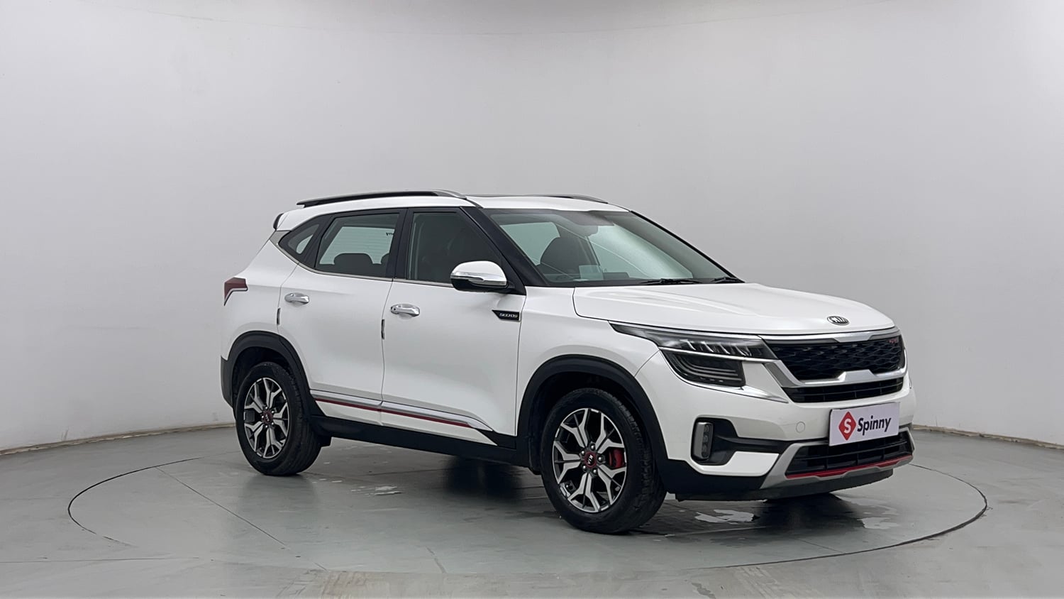 Used 2020 Kia Seltos GTX 1.4 Petrol Manual exterior RIGHT FRONT CORNER VIEW