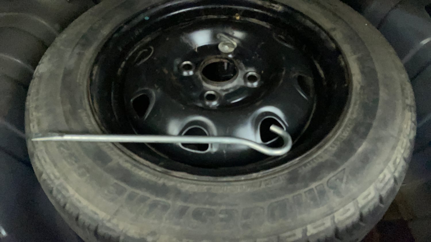 Used 2015 Maruti Suzuki Alto K10 VXi AMT Petrol Automatic tyres SPARE TYRE VIEW