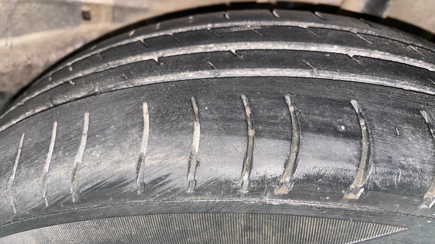 Used 2016 Tata Tiago Revotron XM Petrol Manual tyres LEFT REAR TYRE TREAD VIEW