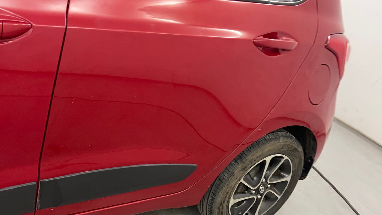 Used 2017 Hyundai Grand i10 Sportz (O) AT 1.2 Kappa VTVT Petrol Automatic dents MINOR SCRATCH