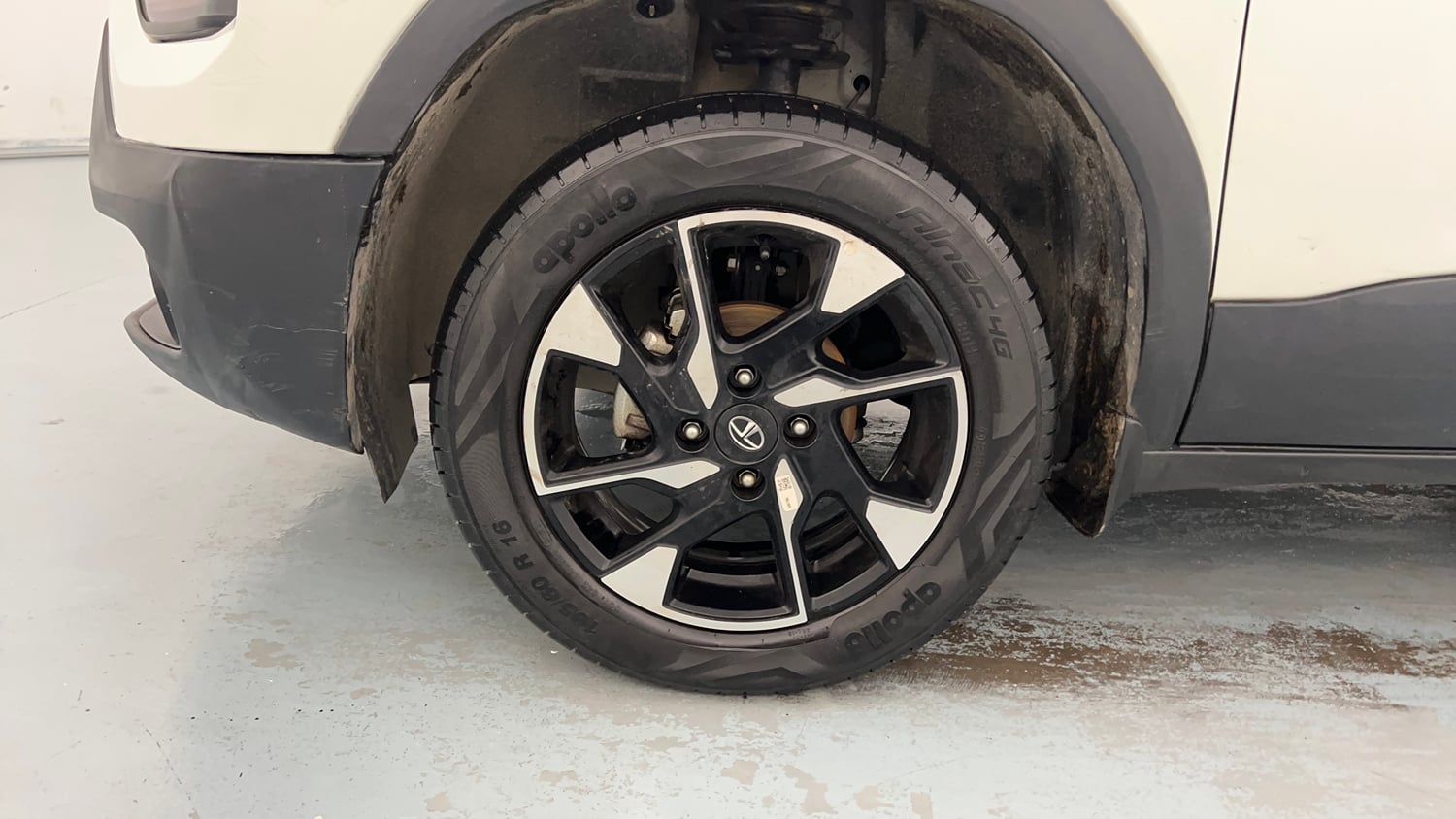 Used 2023 Tata Punch Creative Dual Tone Petrol Manual tyres LEFT FRONT TYRE RIM VIEW