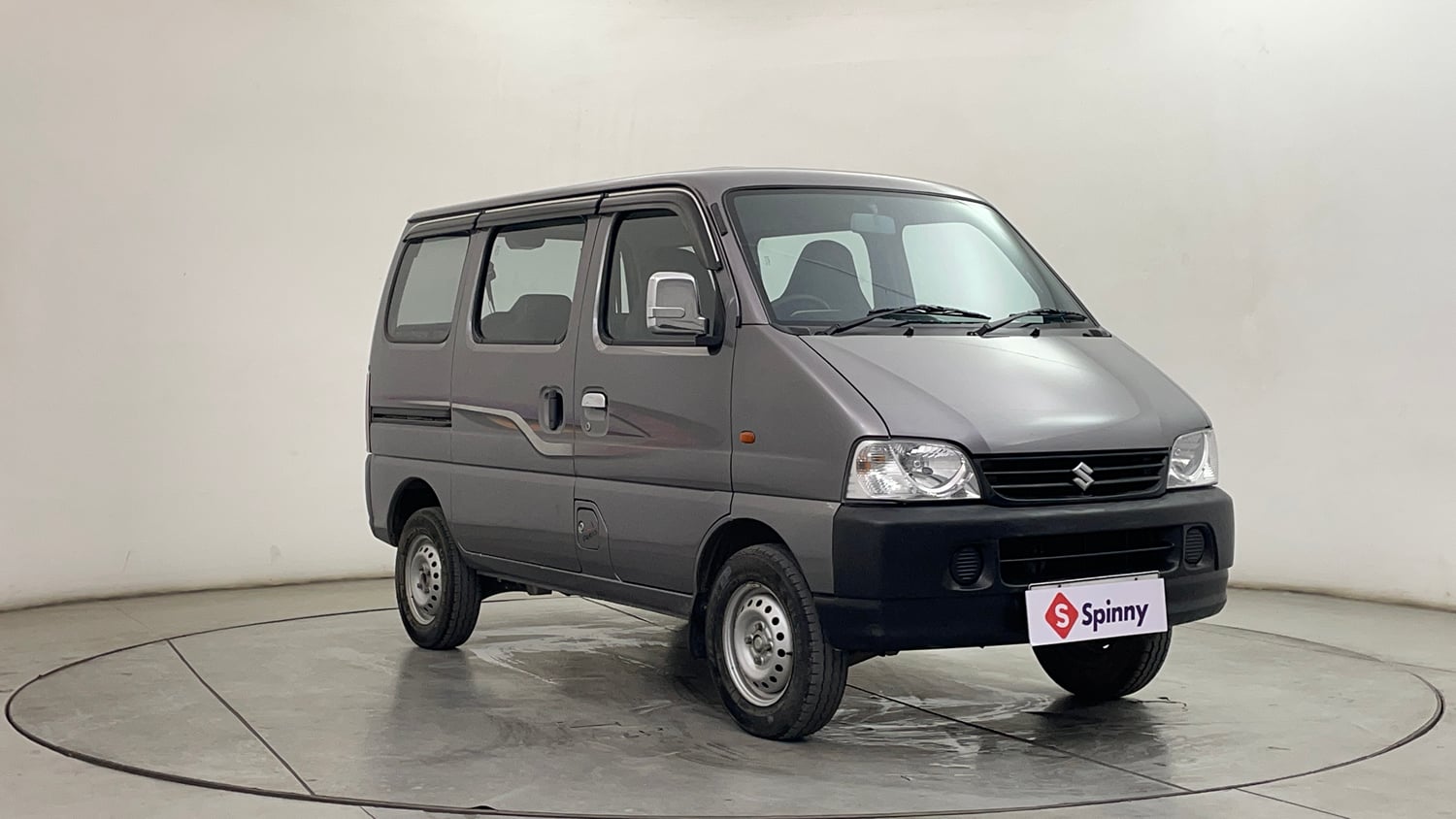 Used 2023 Maruti Suzuki Eeco 5 STR AC Petrol Manual exterior RIGHT FRONT CORNER VIEW
