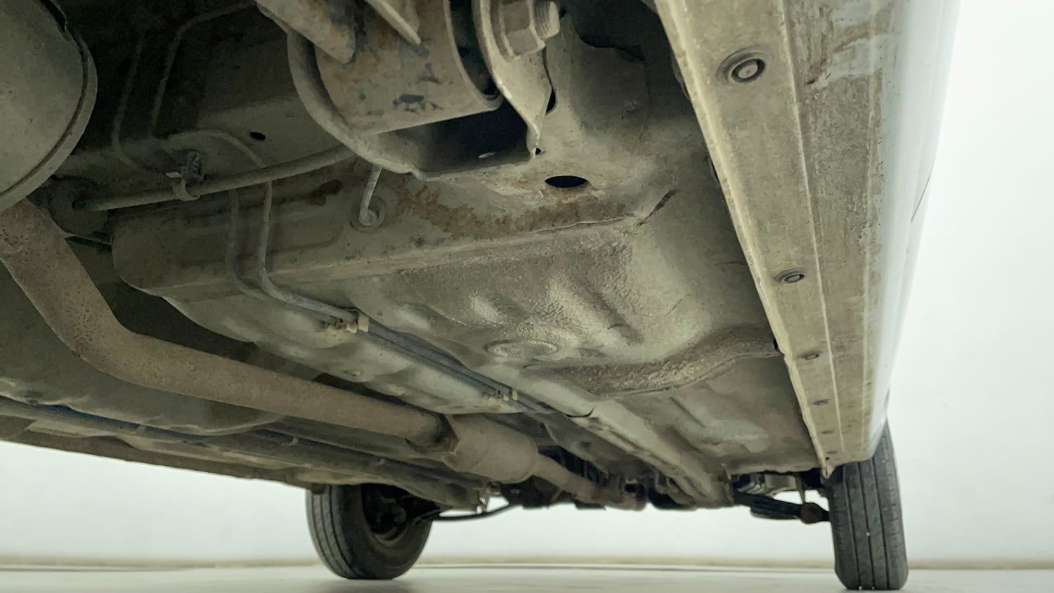 Used 2019 Maruti Suzuki Alto 800 LXi Petrol Manual extra REAR RIGHT UNDERBODY VIEW