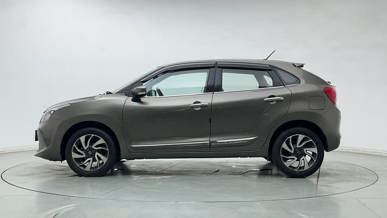Used 2019 Maruti Suzuki Baleno Zeta Petrol Manual exterior LEFT SIDE VIEW
