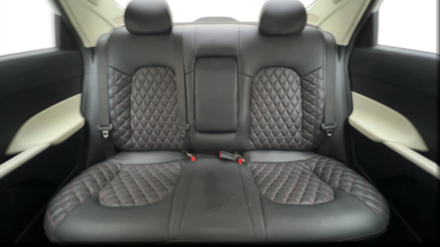 Used 2024 Hyundai Verna SX 1.5 Petrol MT Petrol Manual interior REAR SEAT CONDITION VIEW