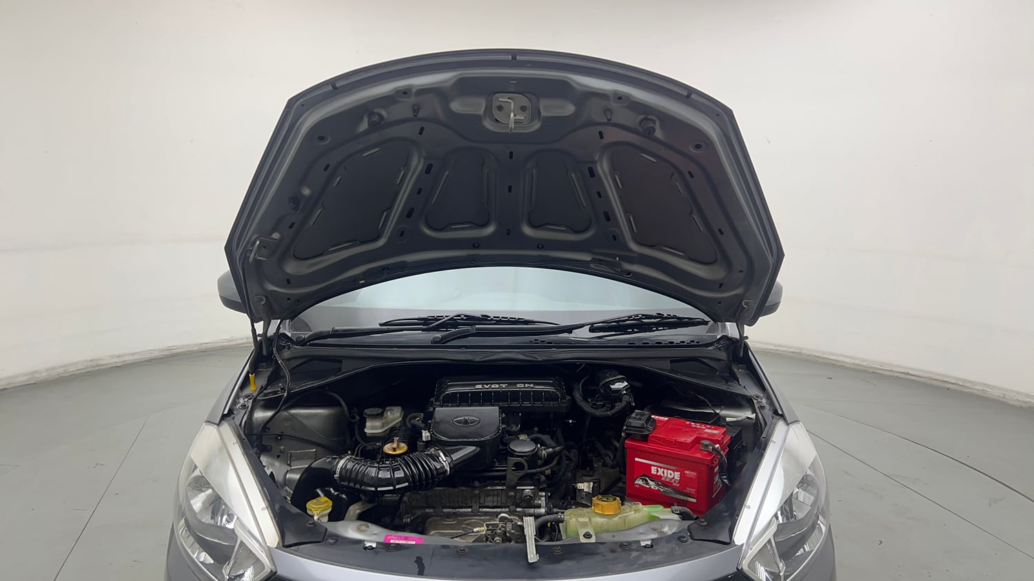 Used 2018 Tata Tiago Revotron XTA Petrol Automatic engine ENGINE & BONNET OPEN FRONT VIEW