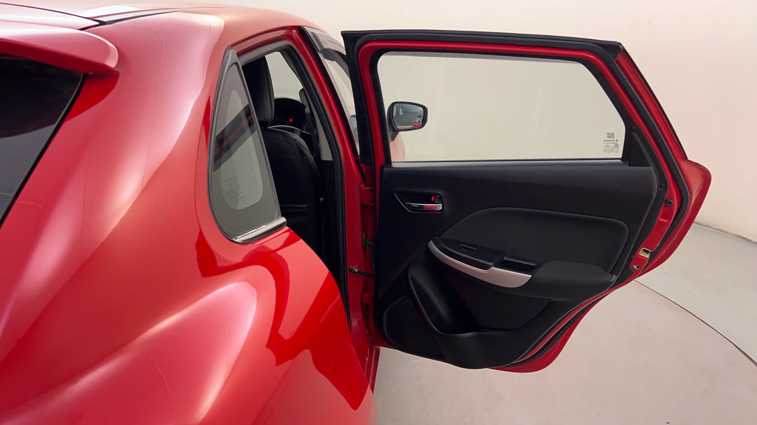 Used 2018 Maruti Suzuki Baleno Delta 1.2 Petrol Manual interior RIGHT REAR DOOR OPEN VIEW