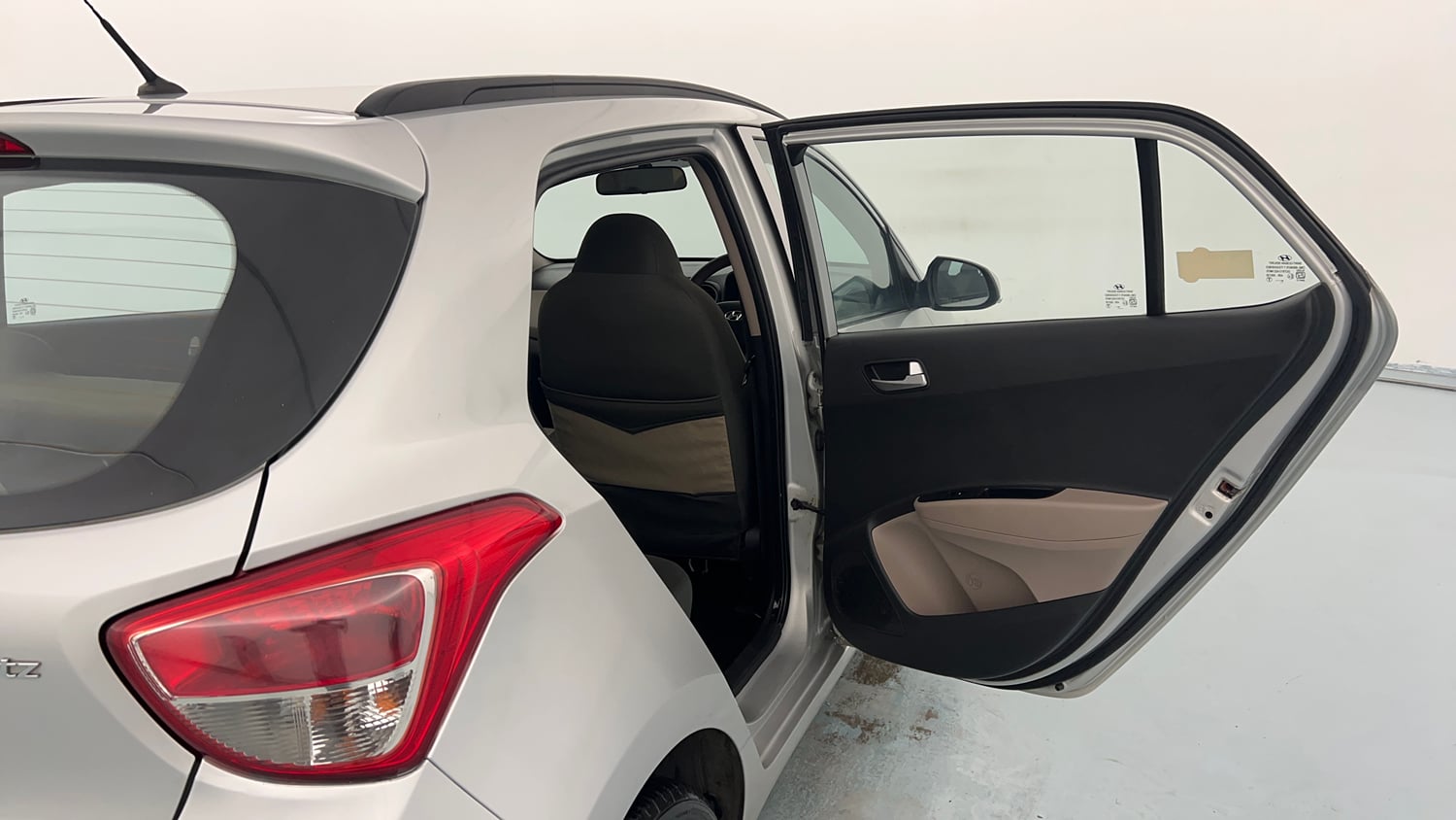 Used 2016 Hyundai Grand i10 Sportz 1.2 Kappa VTVT Petrol Manual interior RIGHT REAR DOOR OPEN VIEW